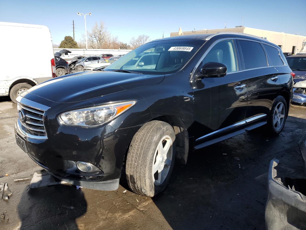 INFINITI JX35 2013