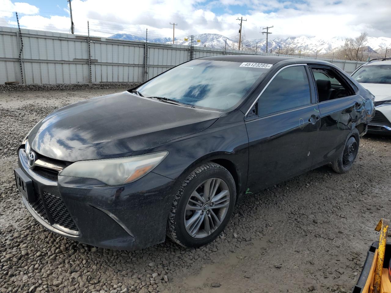 TOYOTA CAMRY LE 2016