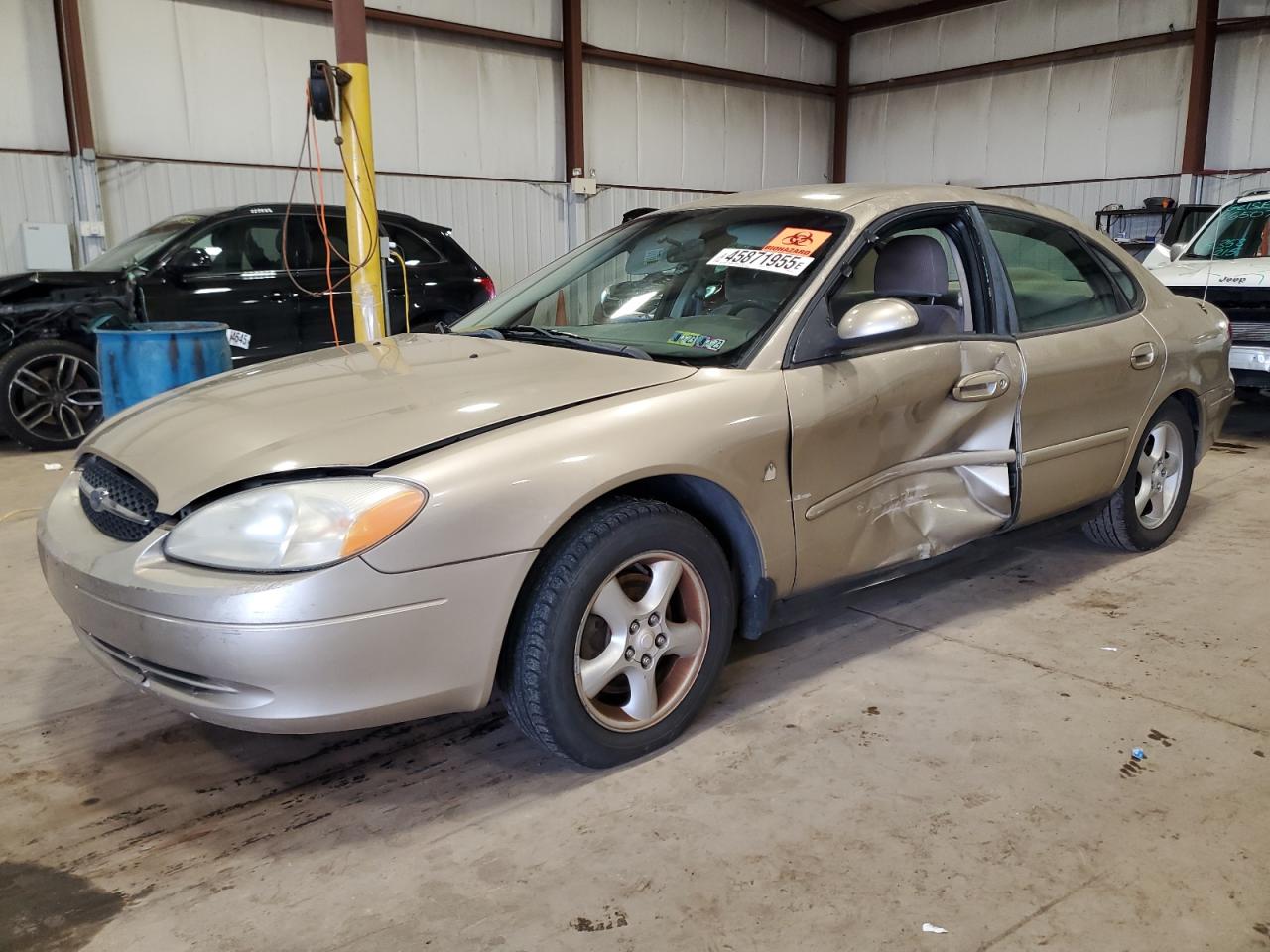 FORD TAURUS SE 2001
