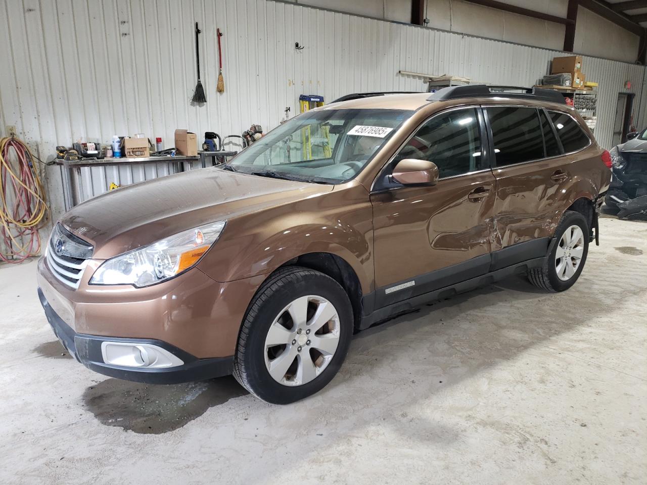 SUBARU OUTBACK 2. 2012