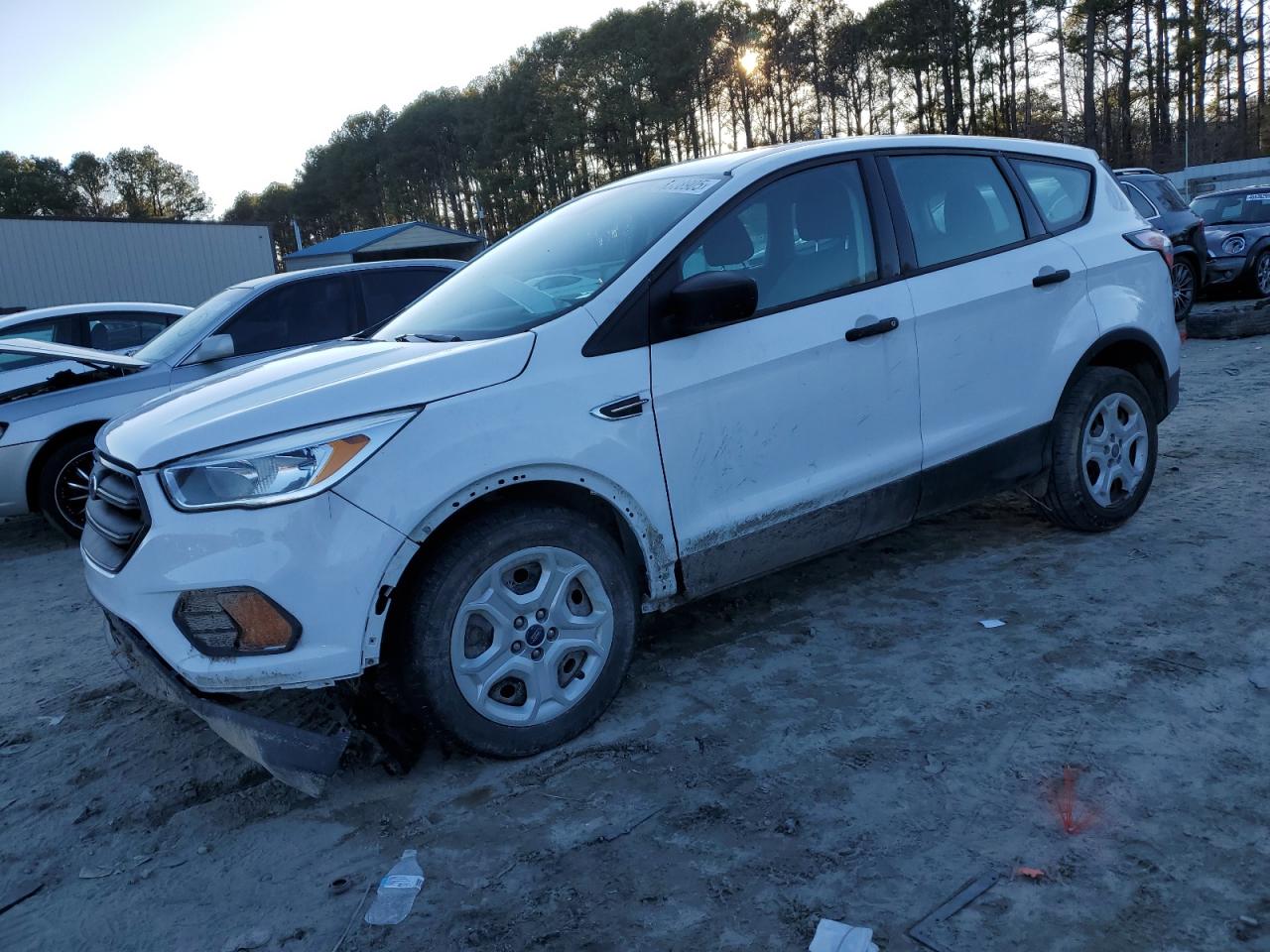 FORD ESCAPE S 2017