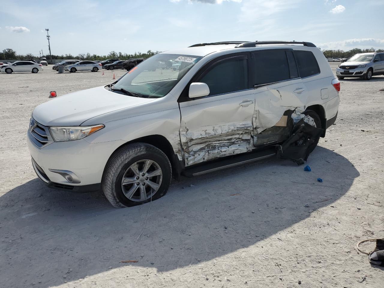 TOYOTA HIGHLANDER 2013