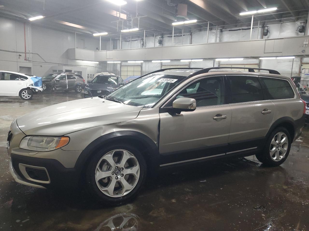 VOLVO XC70 T6 2011