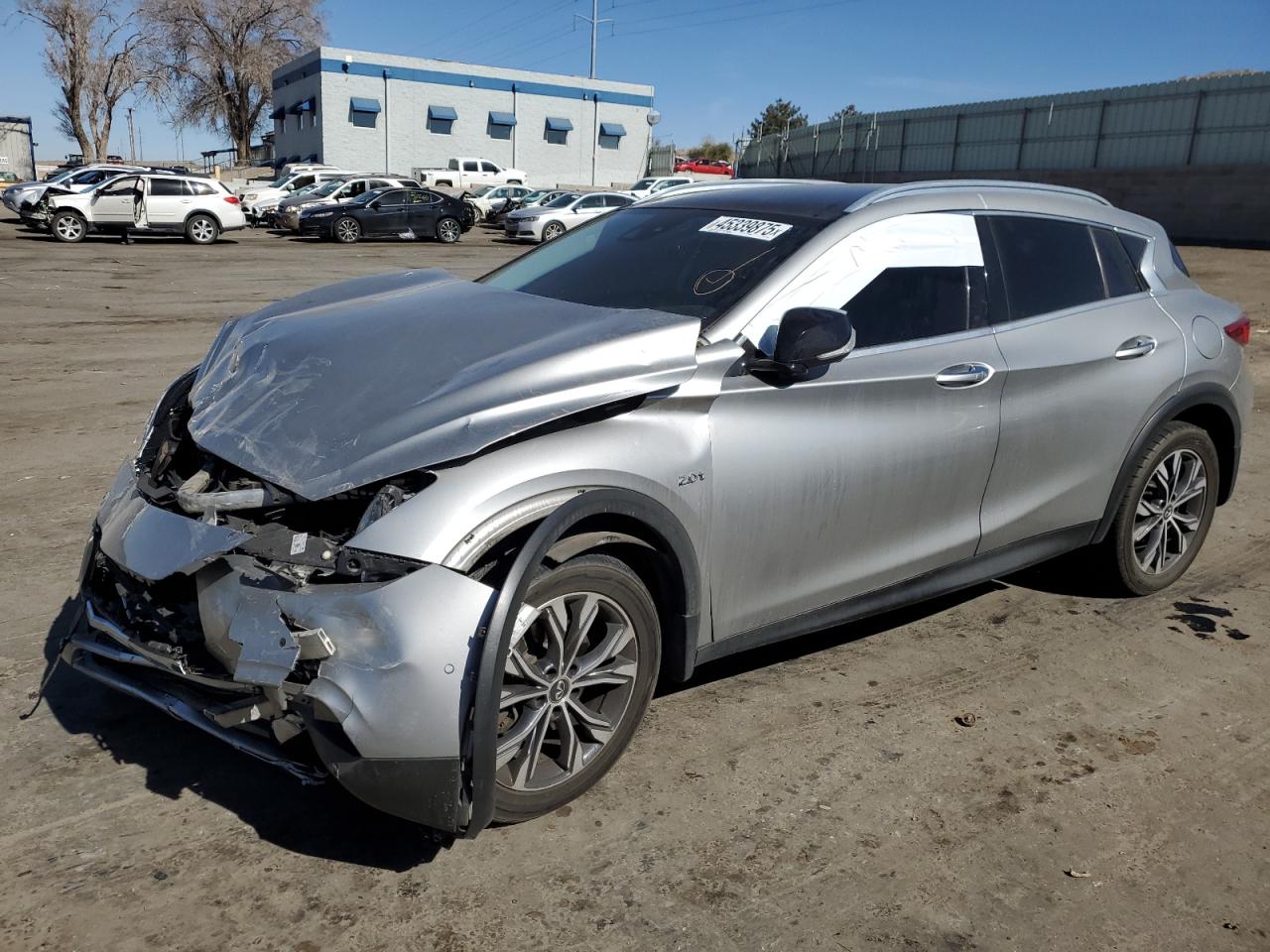 INFINITI QX30 BASE 2017