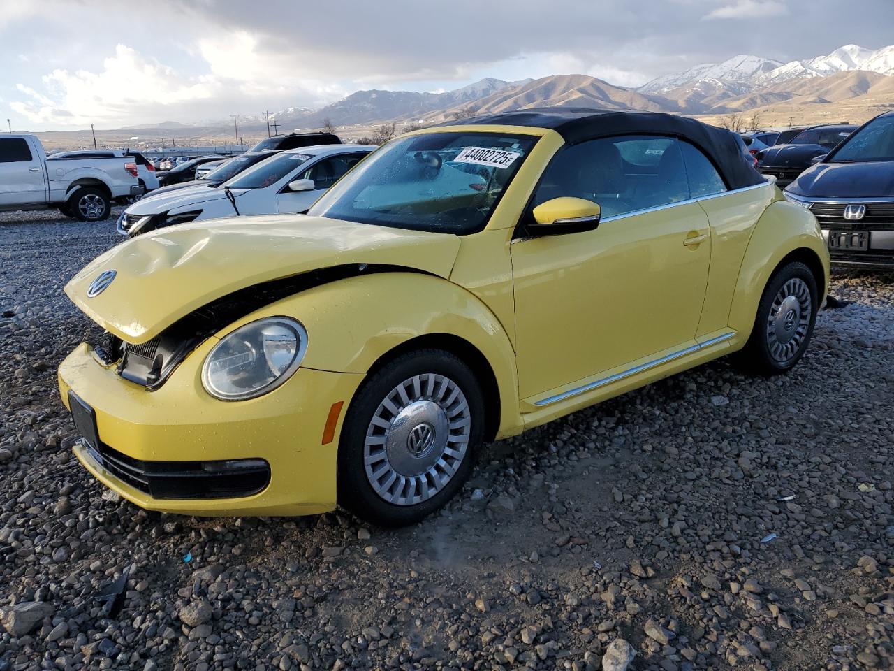 VOLKSWAGEN BEETLE 2014