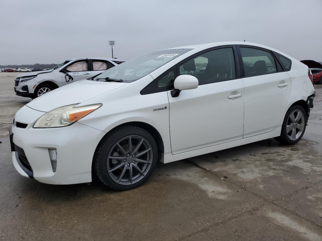 TOYOTA PRIUS 2013