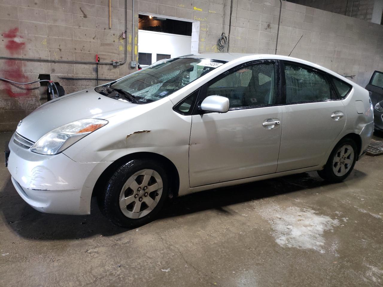 TOYOTA PRIUS 2005
