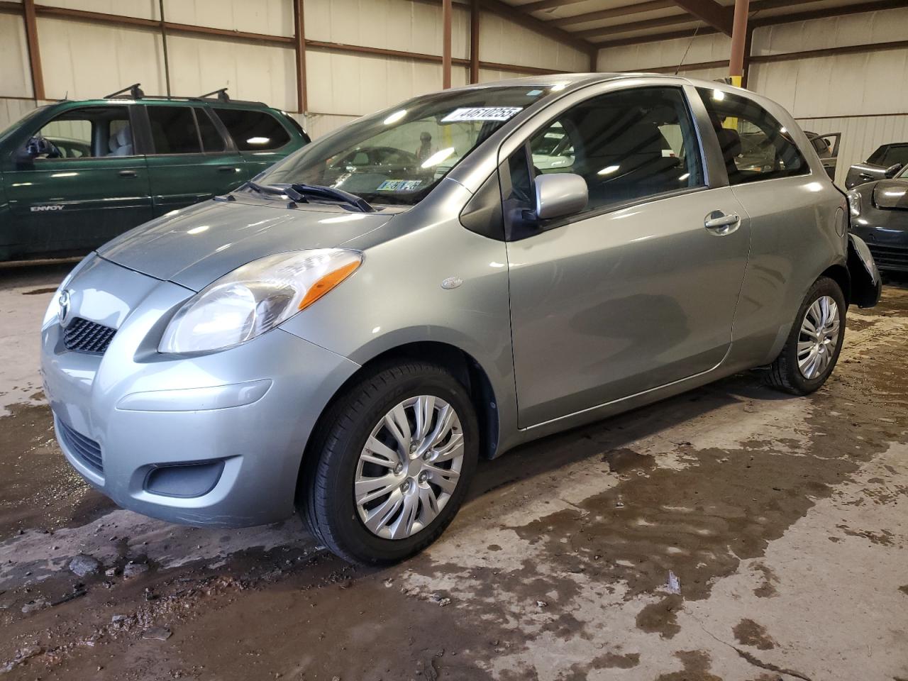 TOYOTA YARIS 2009