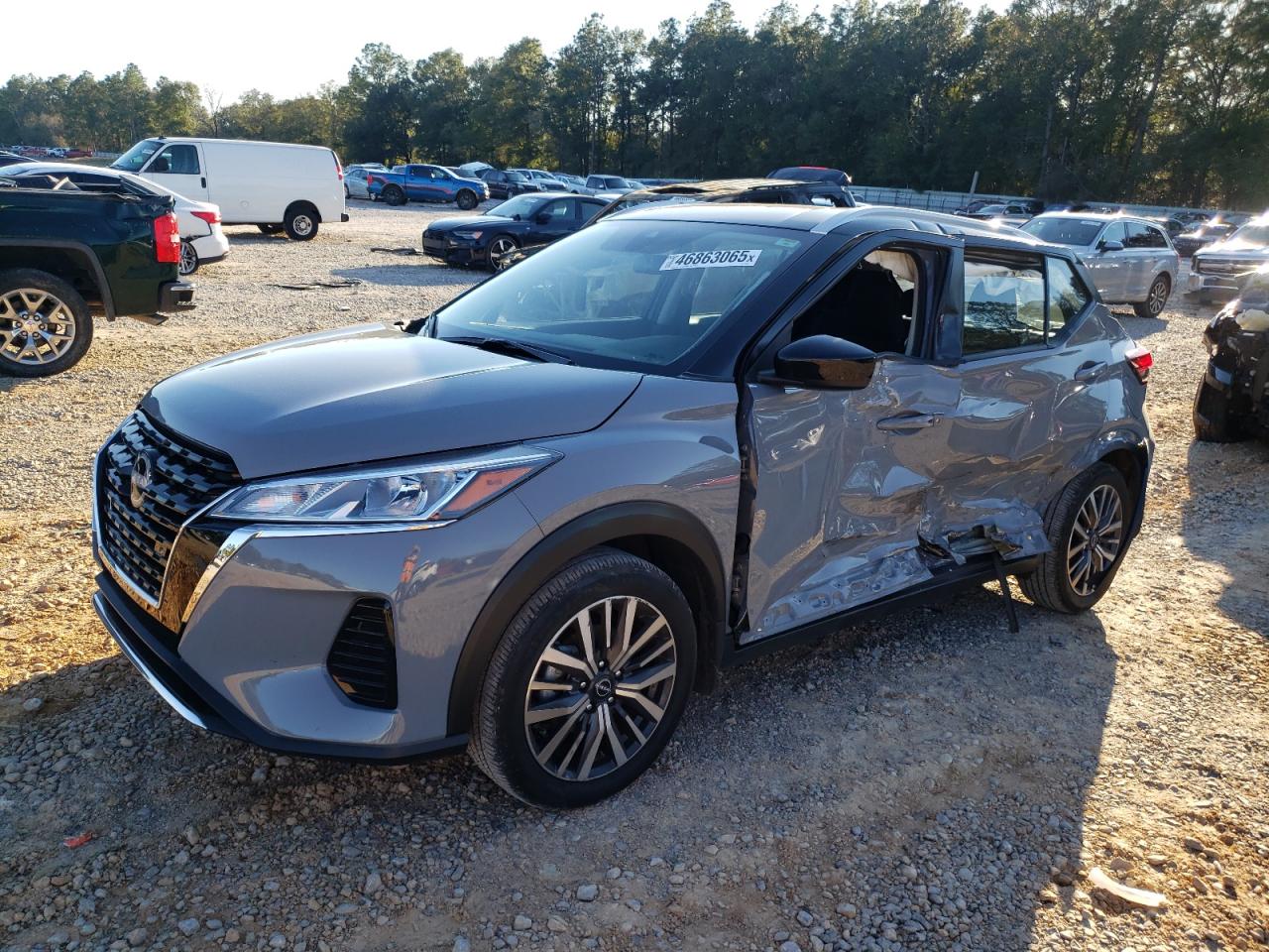 NISSAN KICKS SV 2023