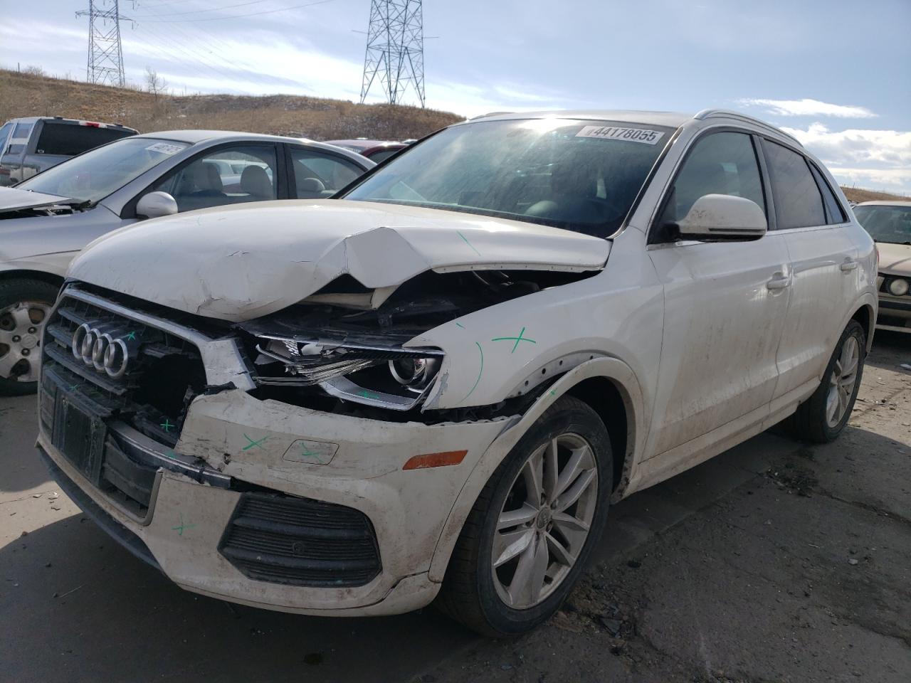 AUDI Q3 PREMIUM 2016