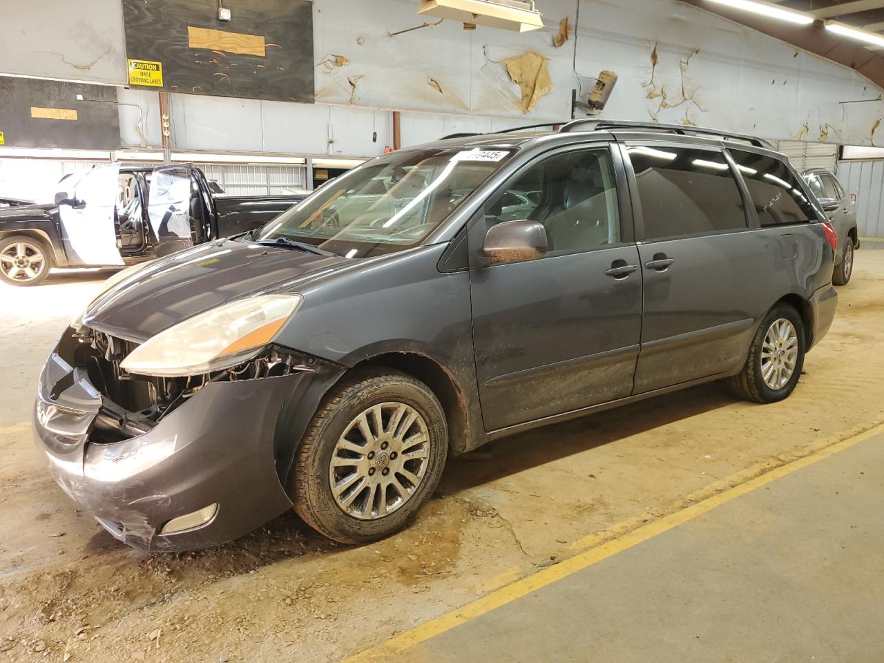 TOYOTA SIENNA XLE 2008
