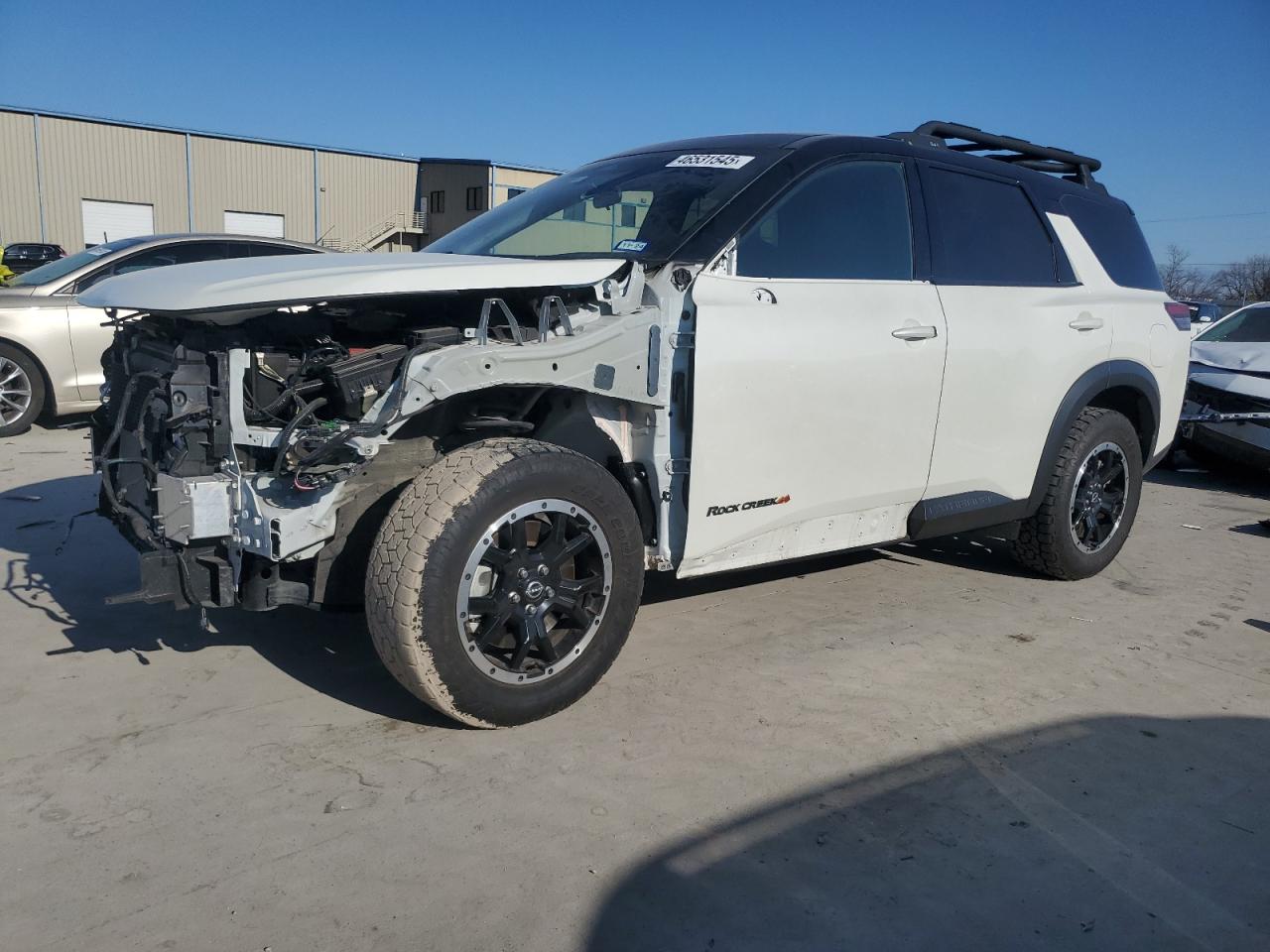 NISSAN PATHFINDER 2023