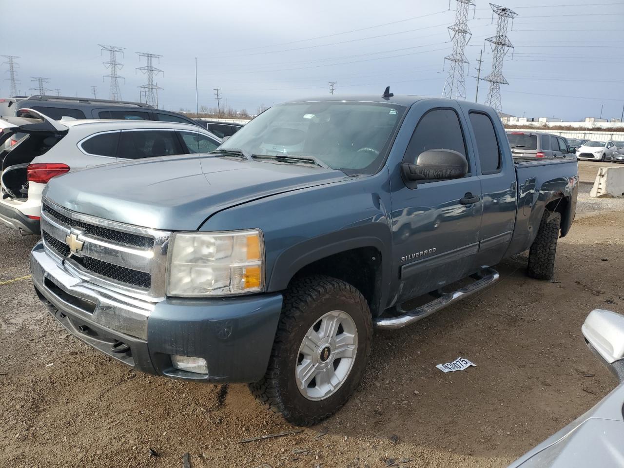CHEVROLET SILVERADO 2011