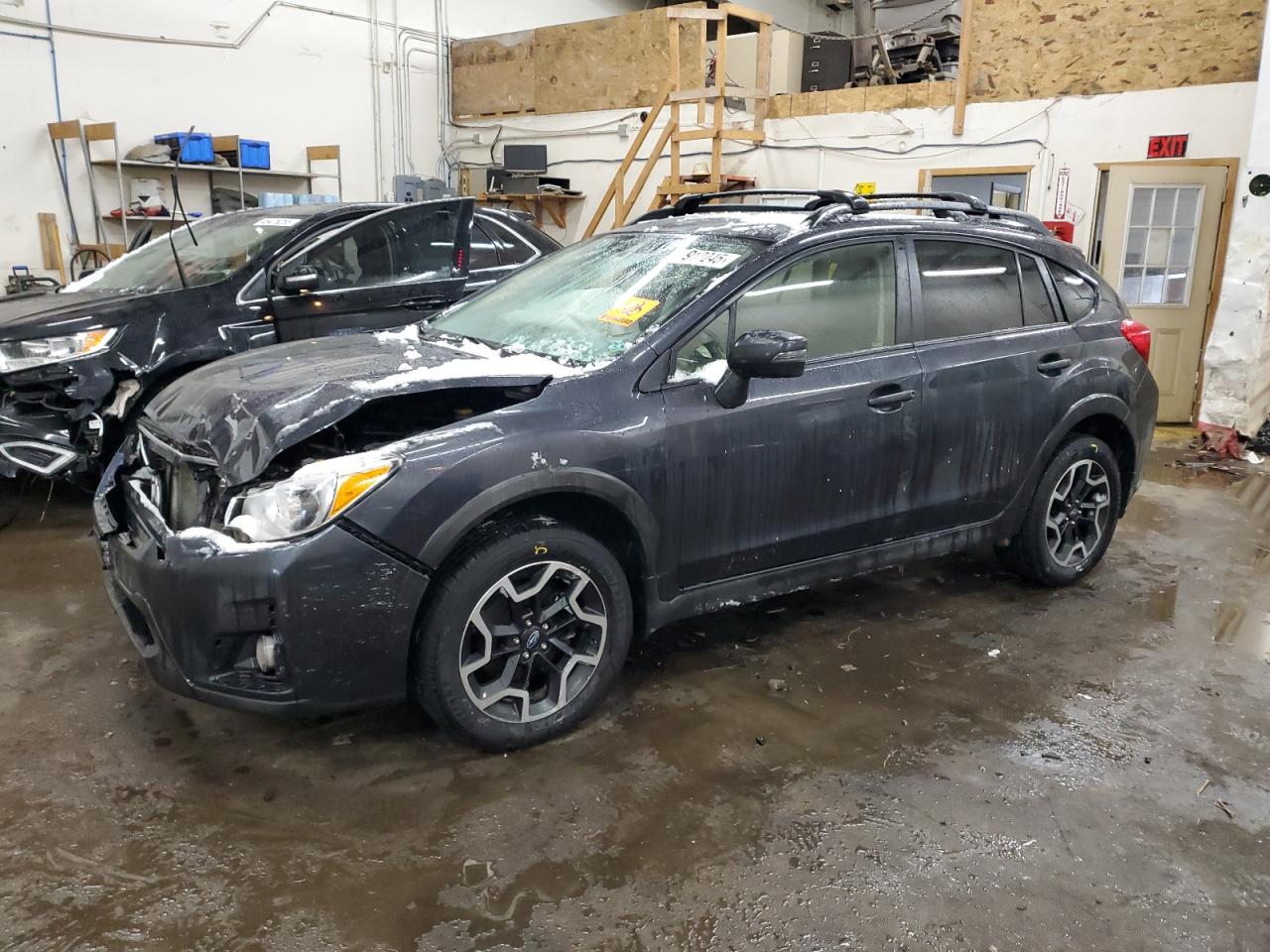 SUBARU CROSSTREK 2016