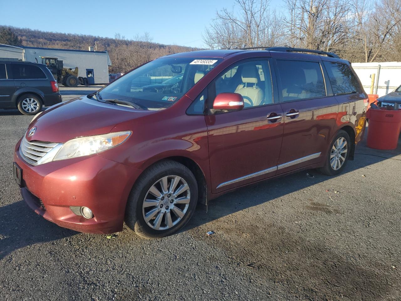 TOYOTA SIENNA XLE 2014