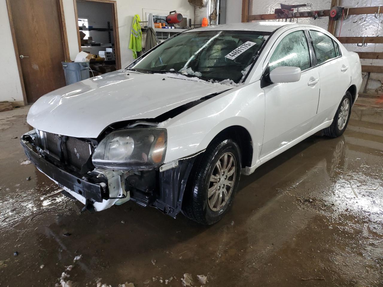 MITSUBISHI GALANT FE 2011