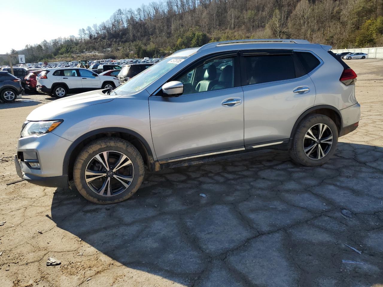 NISSAN ROGUE SV 2017