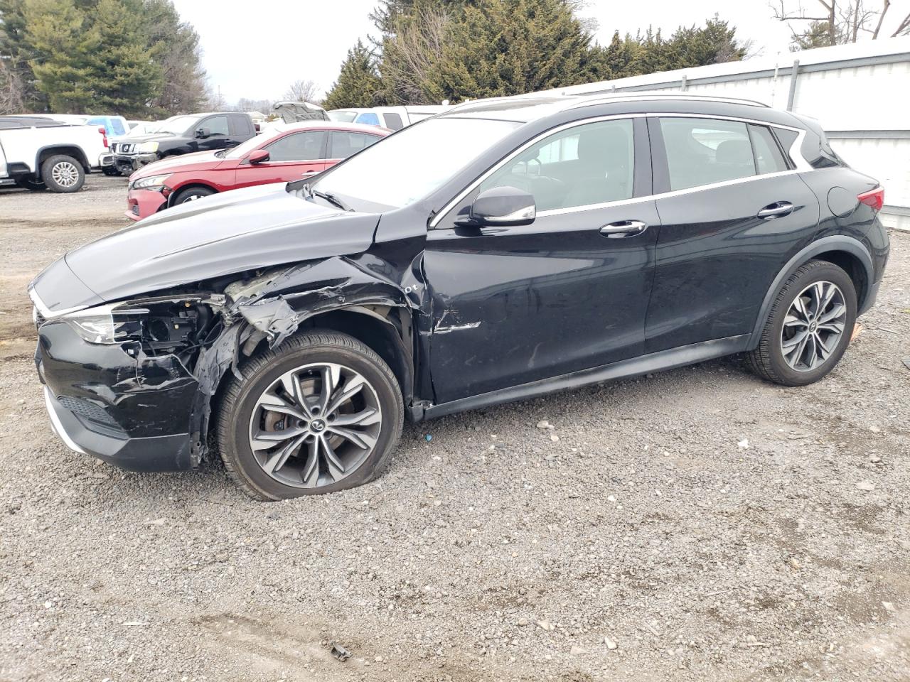 INFINITI QX30 BASE 2018