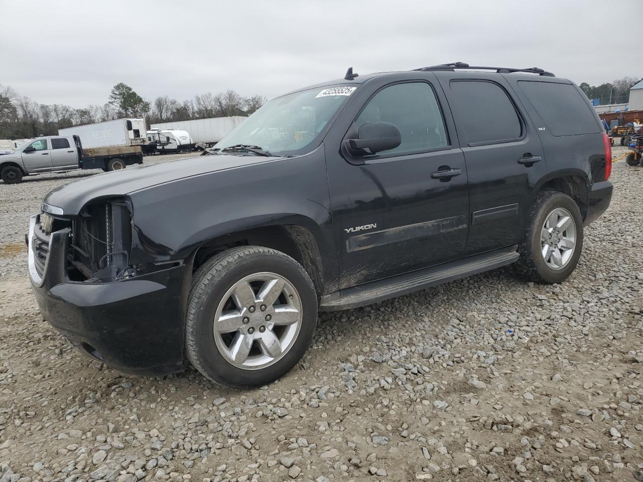 GMC YUKON SLT 2011