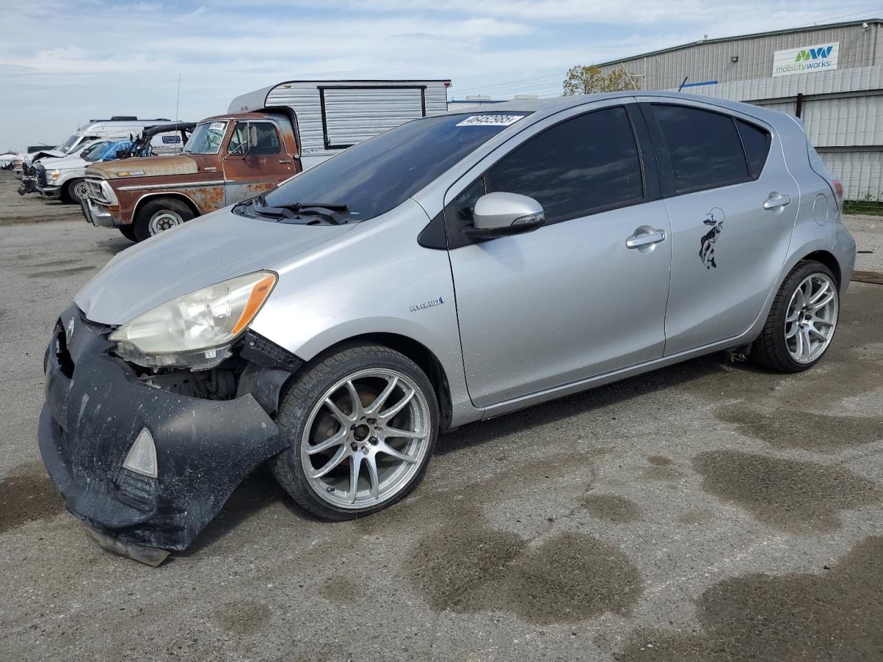 TOYOTA PRIUS C 2013