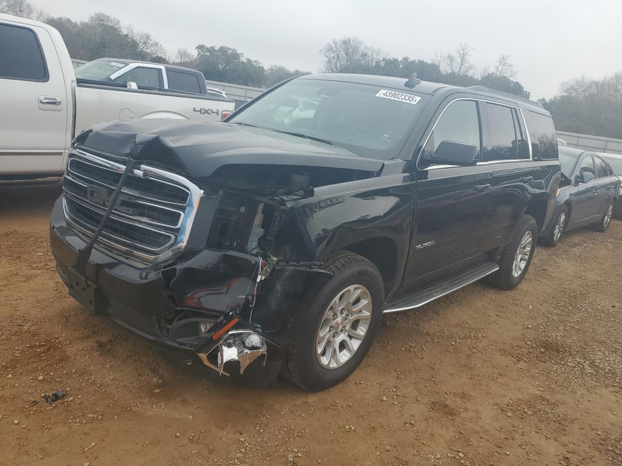 GMC YUKON SLT 2017