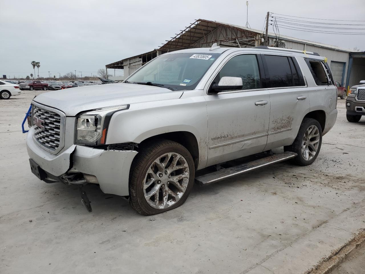 GMC YUKON DENA 2020