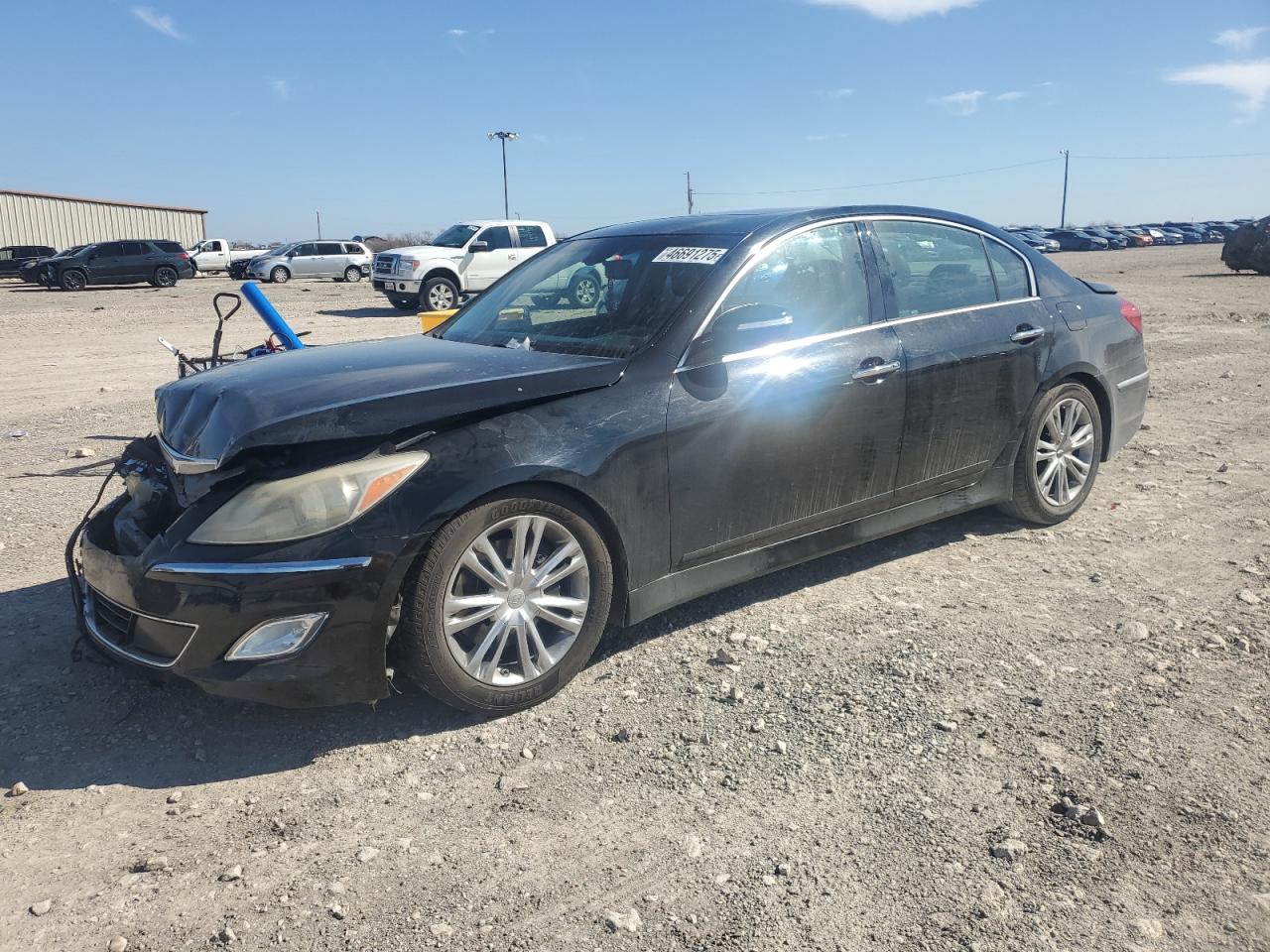 HYUNDAI GENESIS 3. 2012