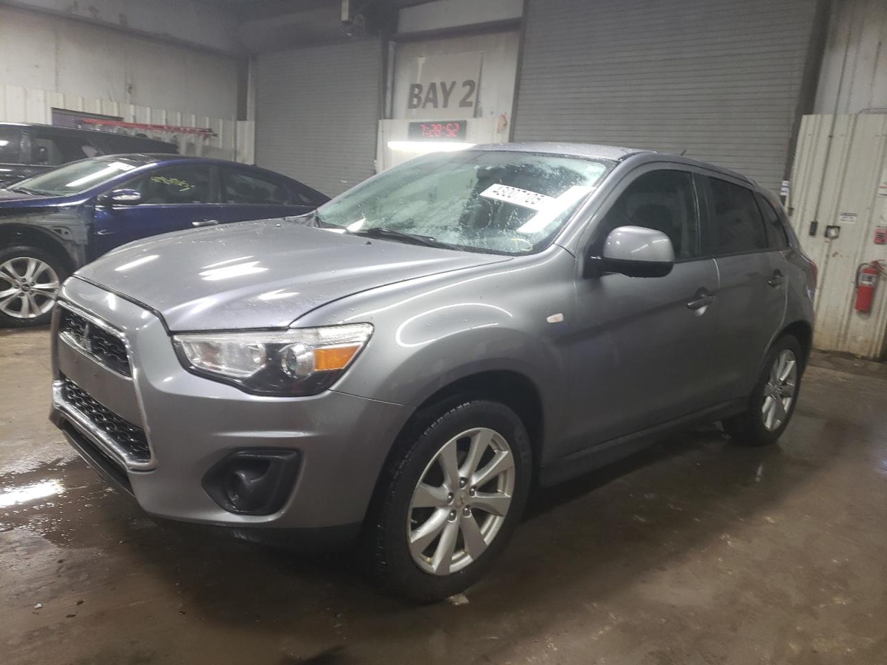 MITSUBISHI OUTLANDER 2015