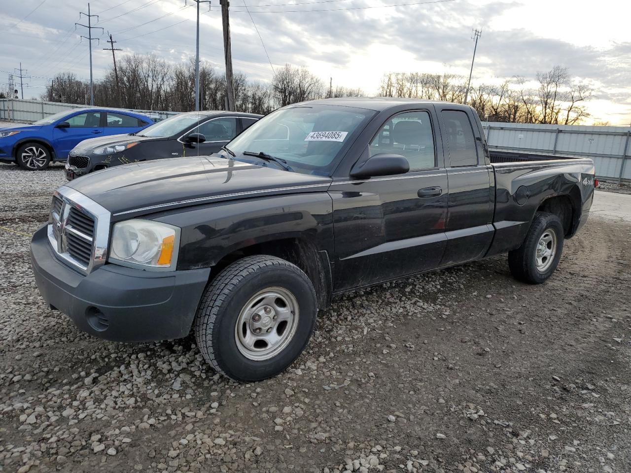 DODGE DAKOTA ST 2005