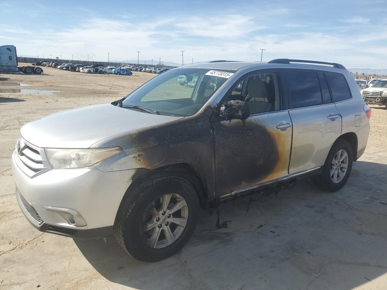 TOYOTA HIGHLANDER 2013