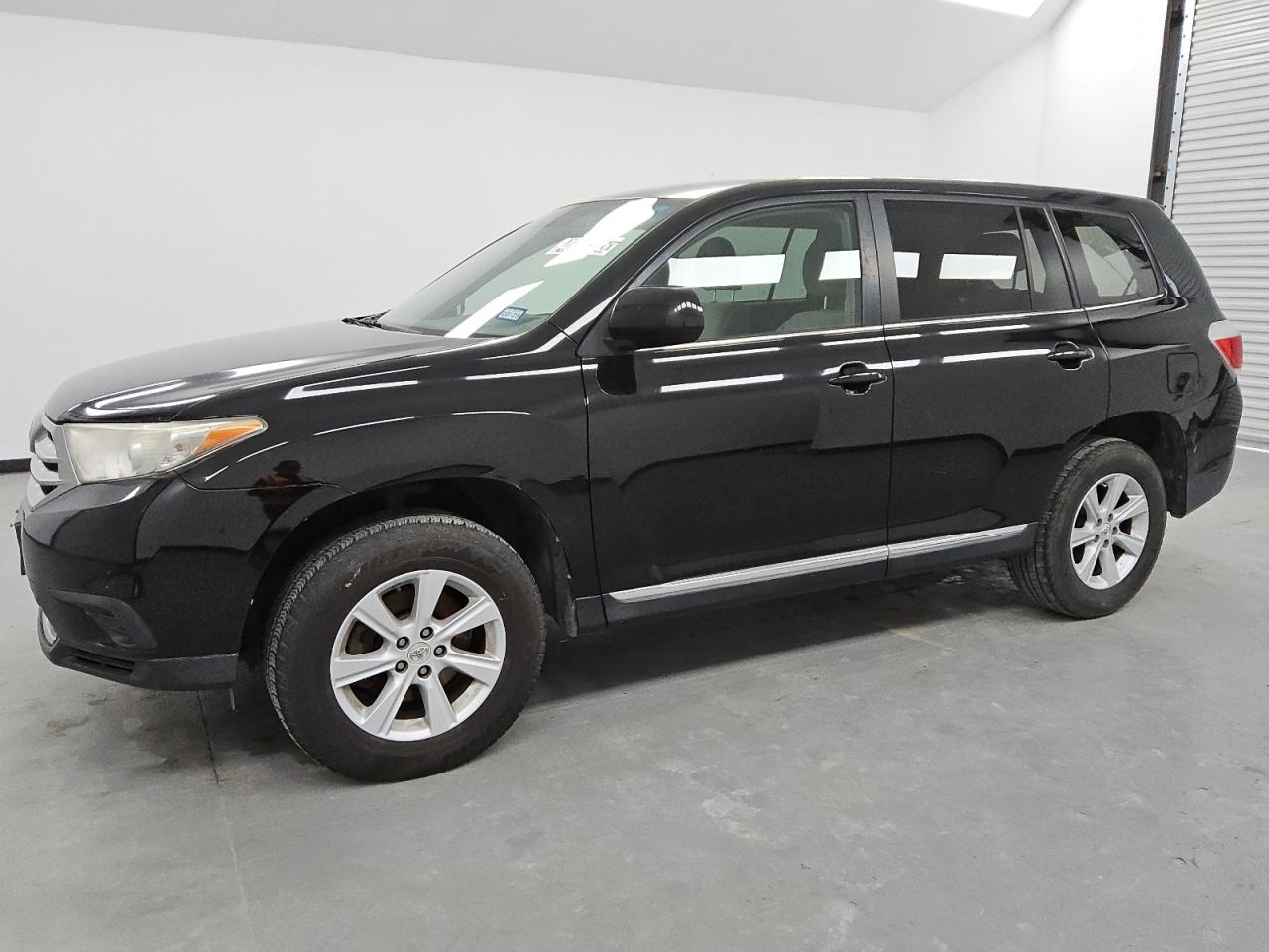 TOYOTA HIGHLANDER 2013