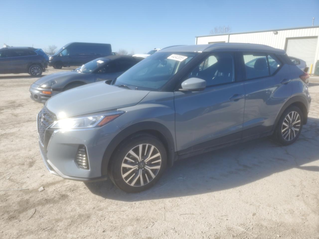 NISSAN KICKS SV 2024