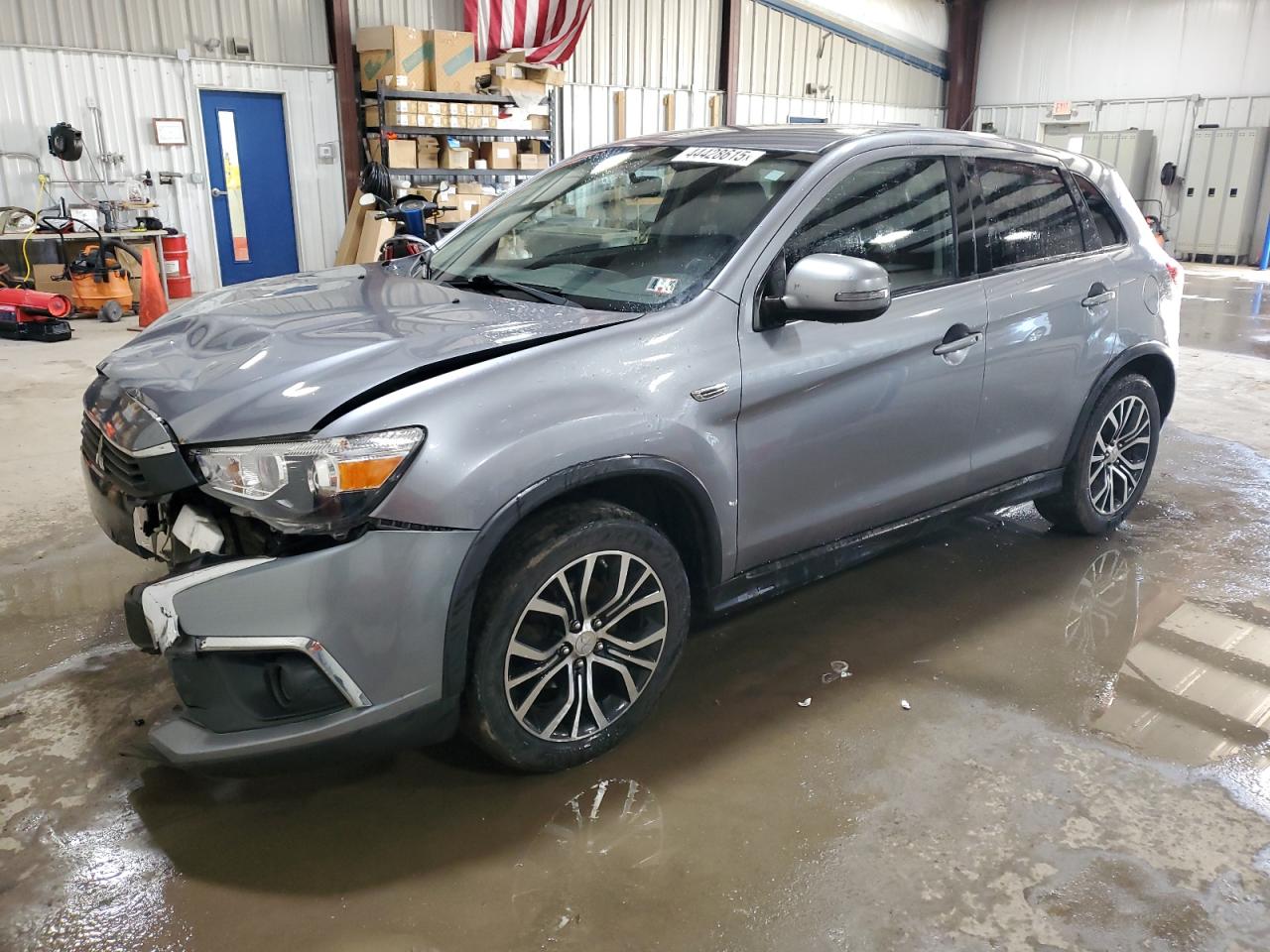MITSUBISHI OUTLANDER 2016