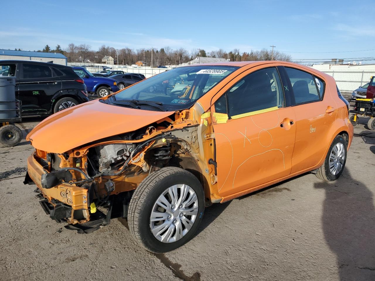 TOYOTA PRIUS C 2015