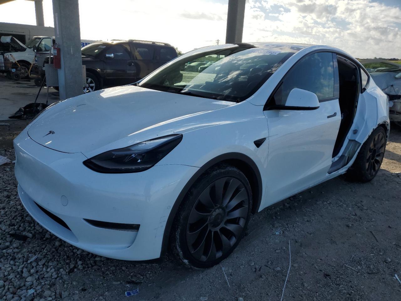 TESLA MODEL Y 2022