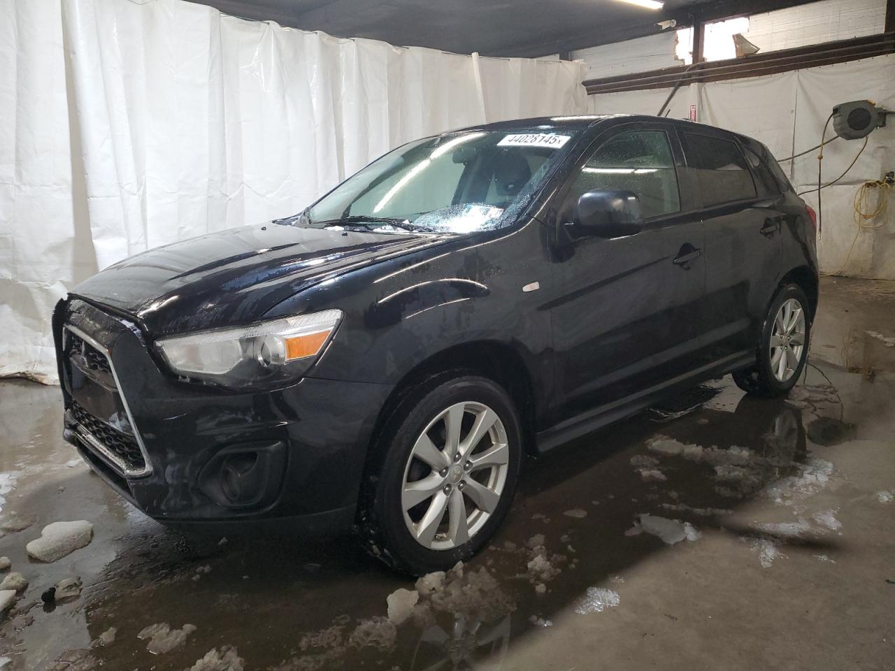 MITSUBISHI OUTLANDER 2015