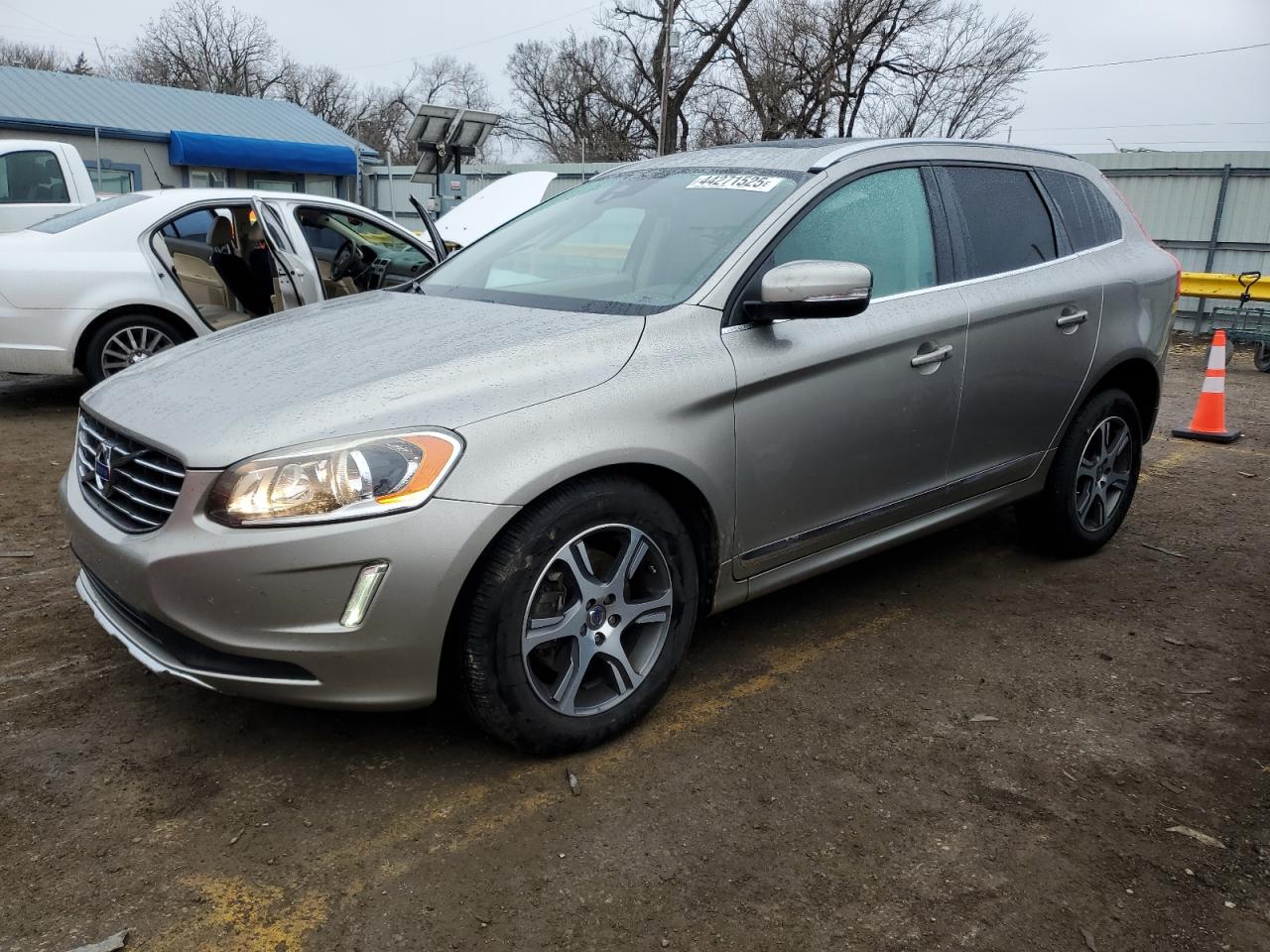 VOLVO XC60 T6 PR 2015