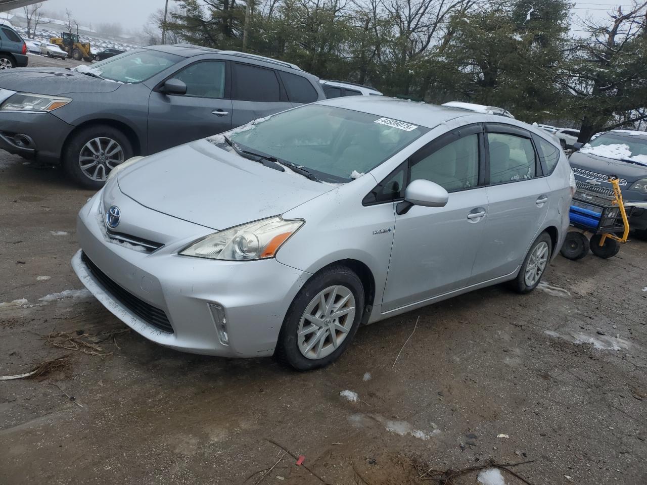 TOYOTA PRIUS V 2014