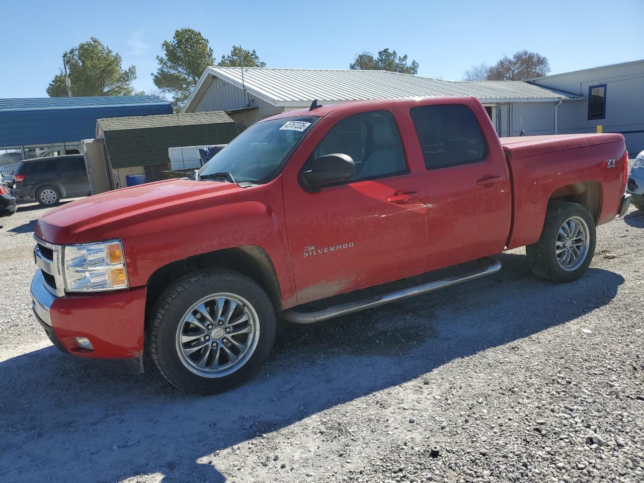 CHEVROLET SILVERADO 2011