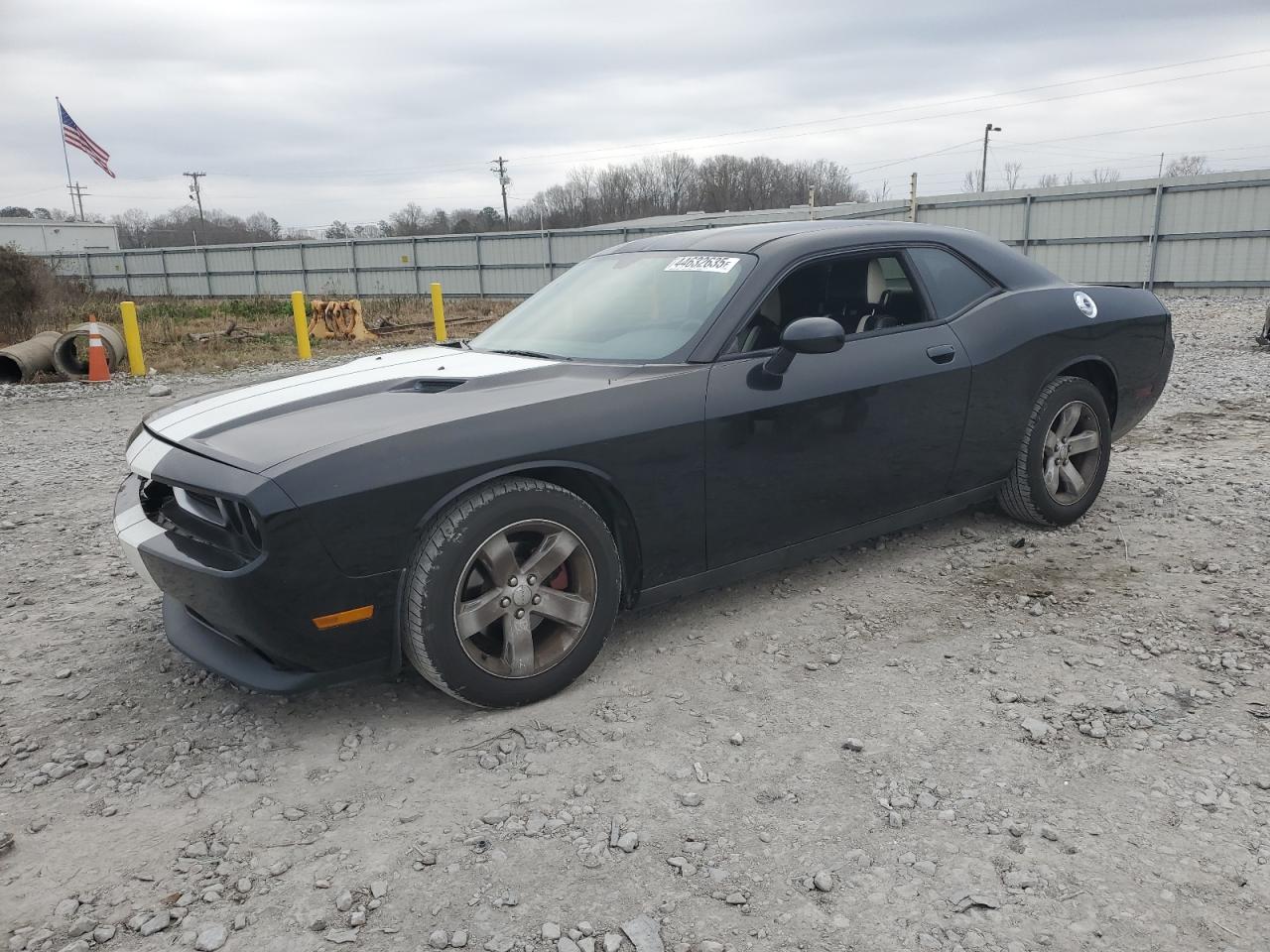 DODGE CHALLENGER 2013