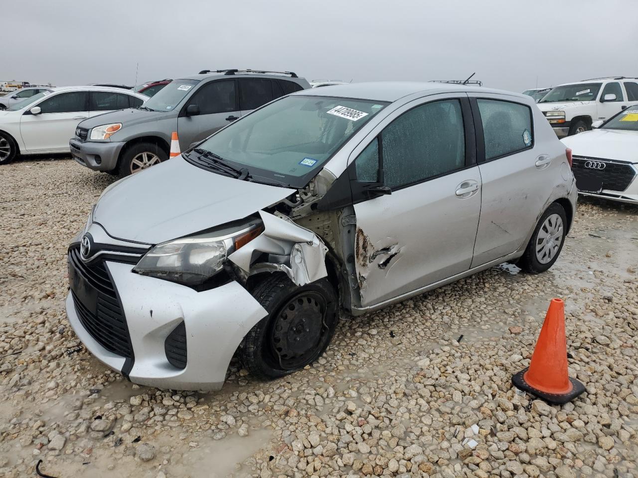 TOYOTA YARIS L 2016