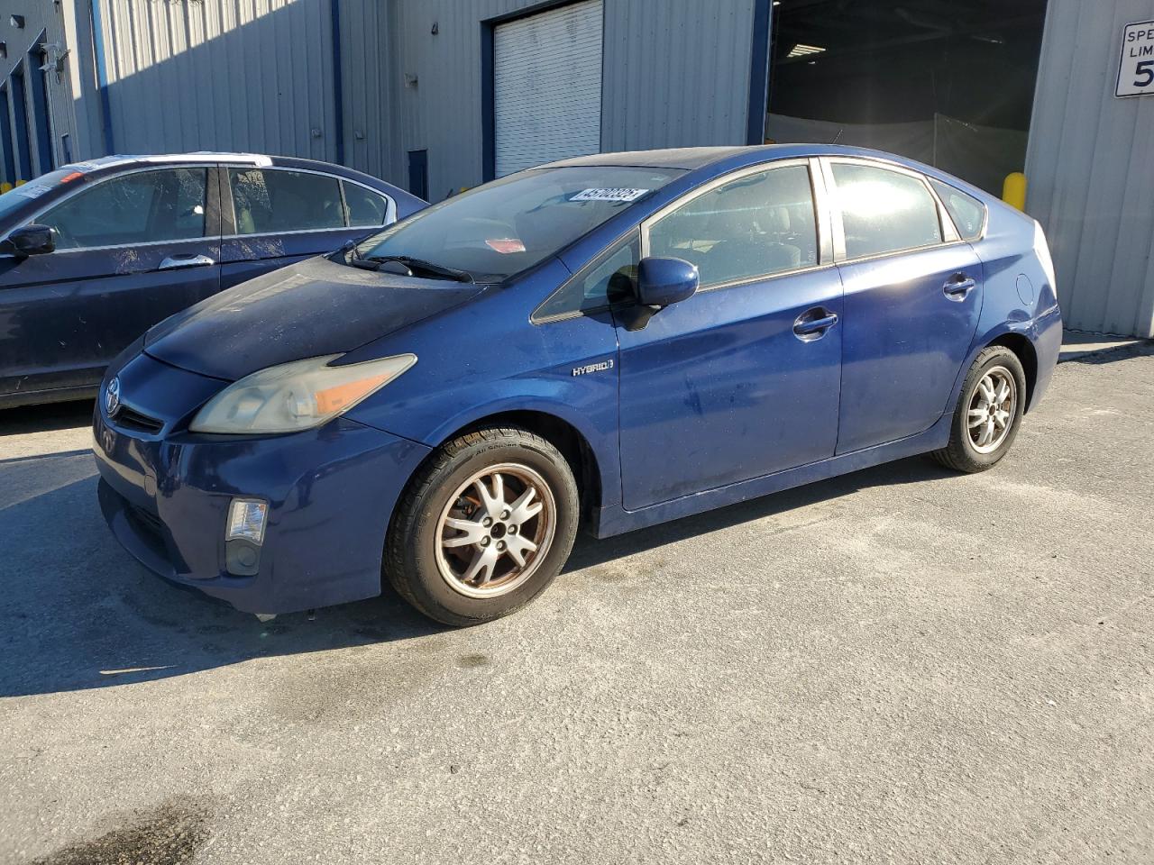 TOYOTA PRIUS 2011