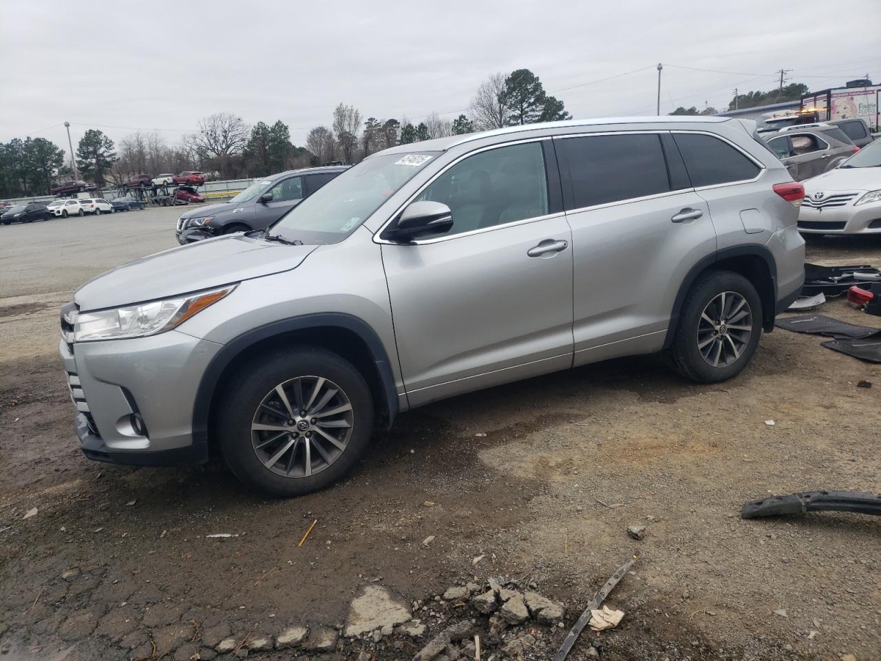 TOYOTA HIGHLANDER 2018
