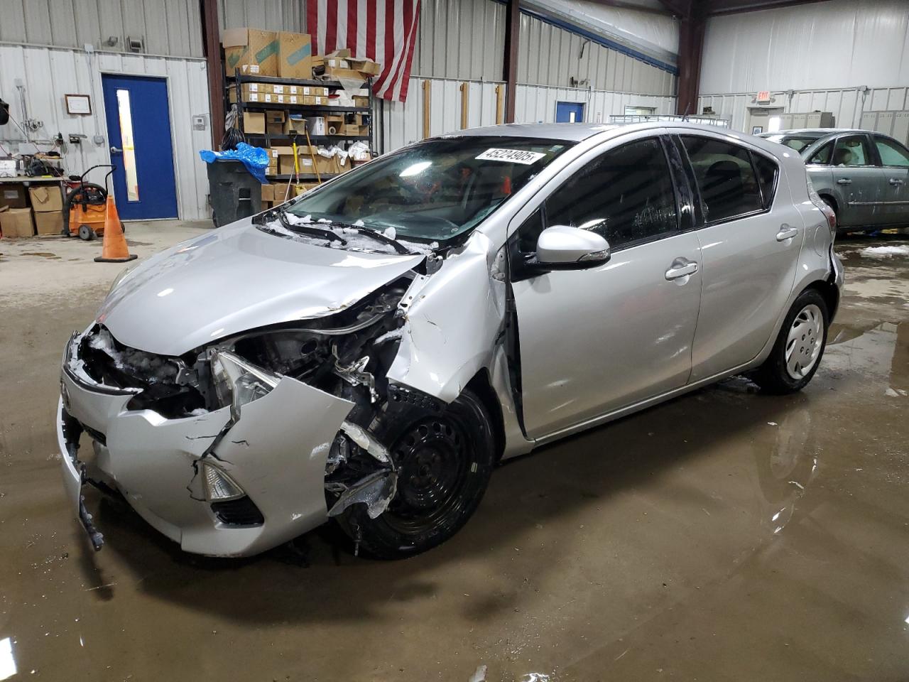 TOYOTA PRIUS C 2014