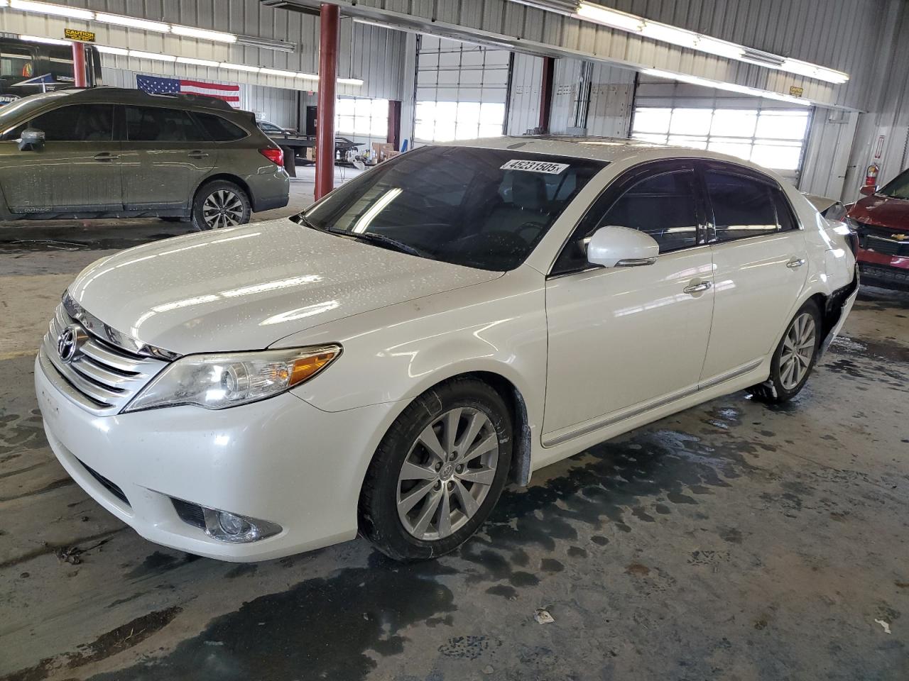 TOYOTA AVALON BAS 2011