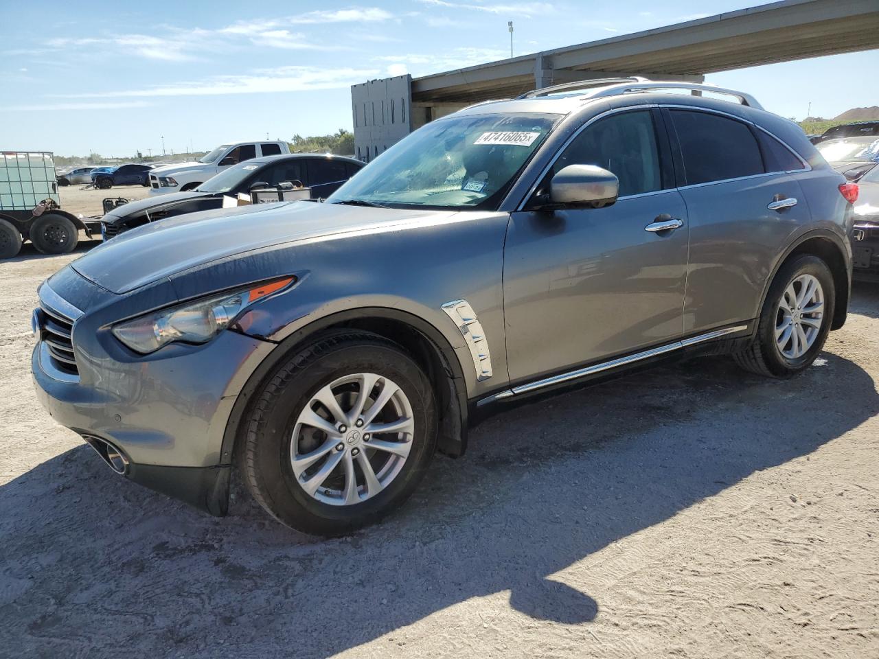 INFINITI FX35 2012