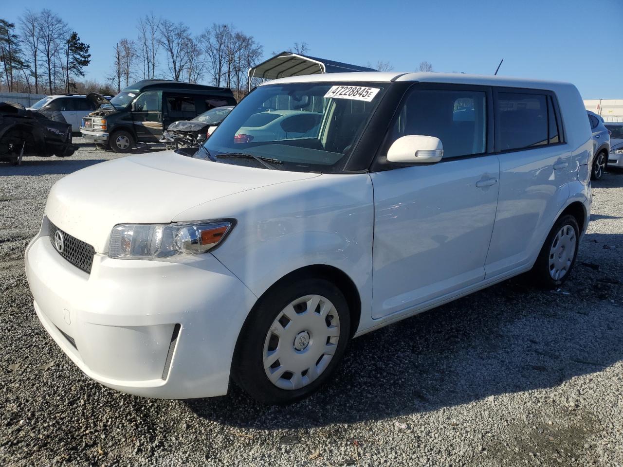 SCION XB 2010