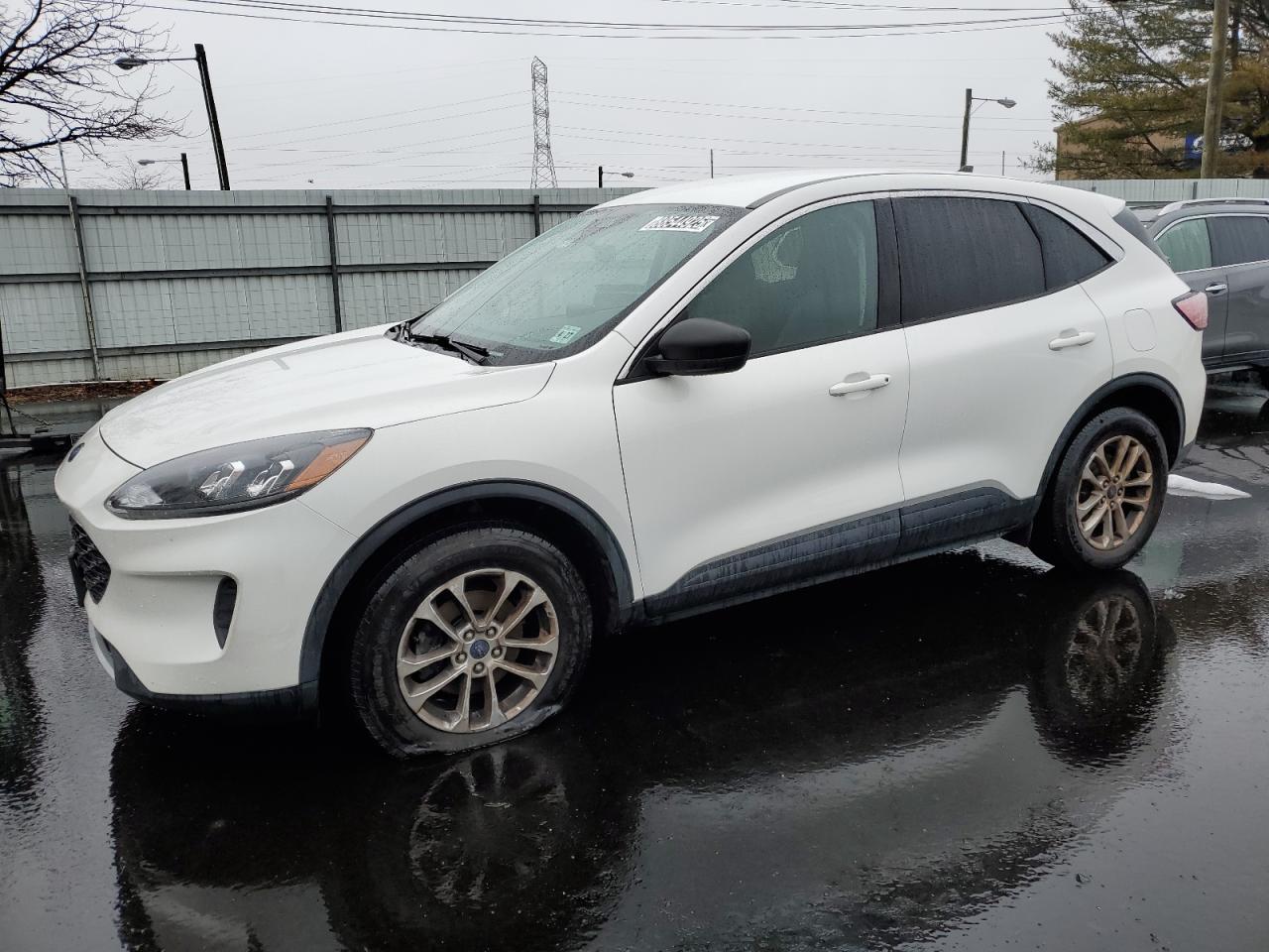 FORD ESCAPE SE 2022