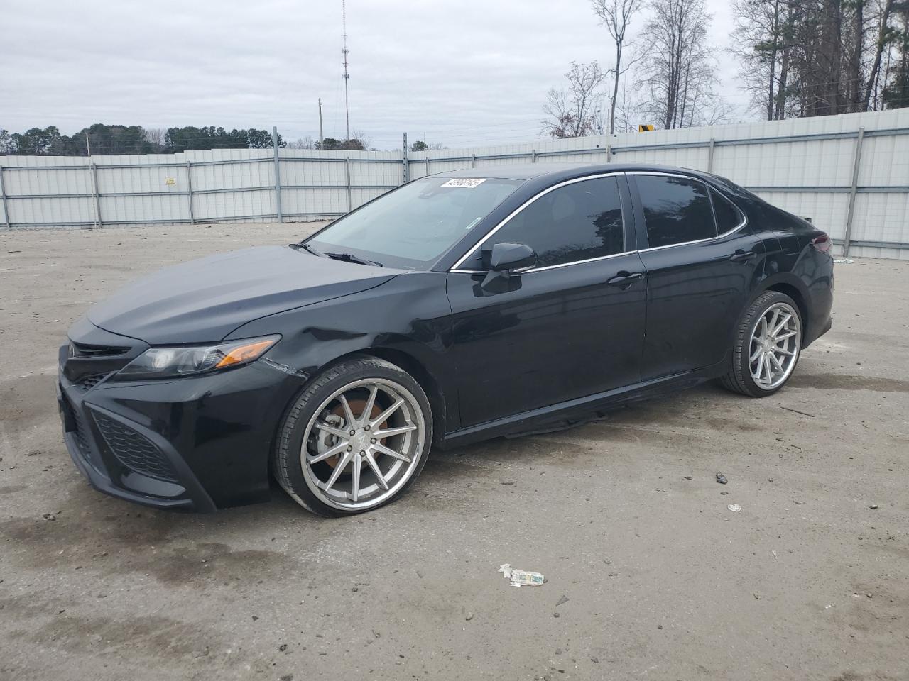 TOYOTA CAMRY SE 2022