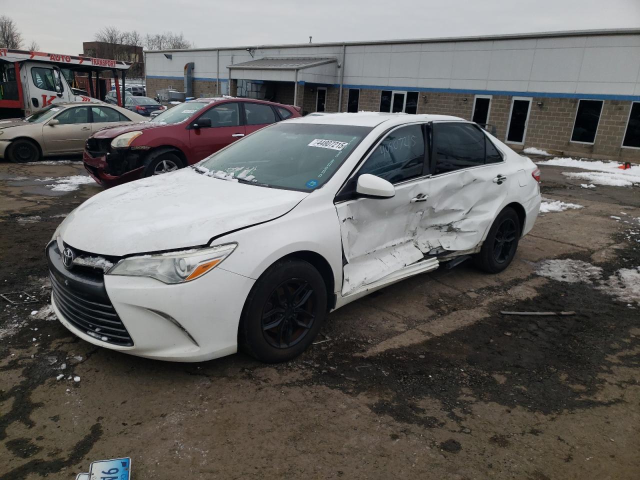 TOYOTA CAMRY LE 2015